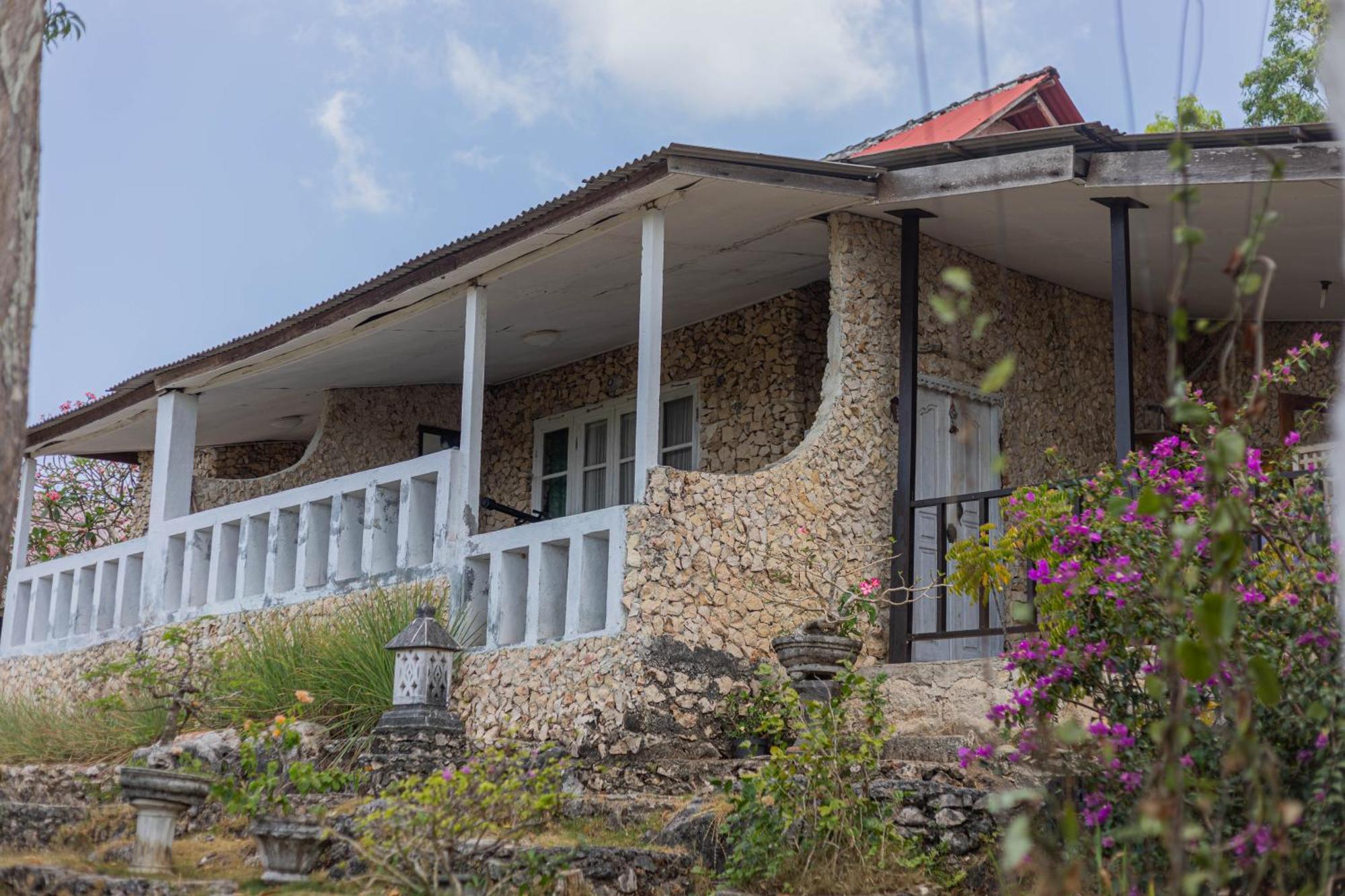 Апартаменти Annaya House Batumadeg Екстер'єр фото